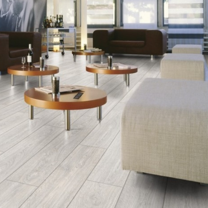 Panele laminowane D2800 Kronostar