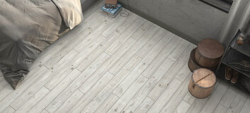 Panele podłogowe szary