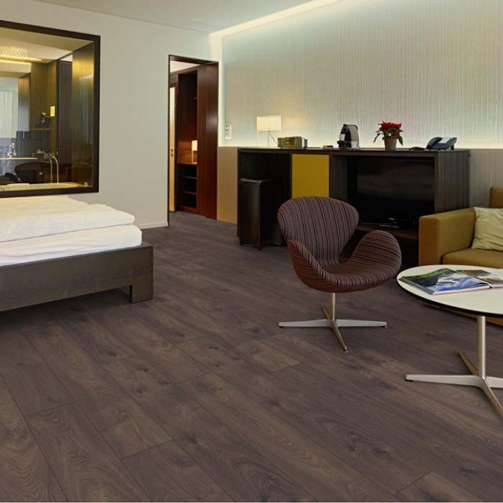 Panele laminowane 2025 Swiss Krono Solid Chrome