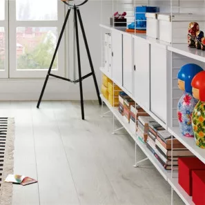 Panele laminowane L0323-01764 Pergo Long Plank 4V 32 Le